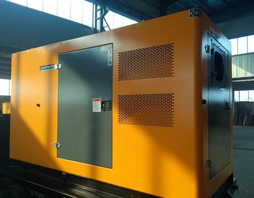 秦安汽油发电机组电瓶电解液的密度应该保持在什么范围？