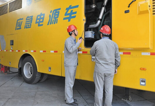 秦安如何清理被灰尘覆盖的机油散热器？